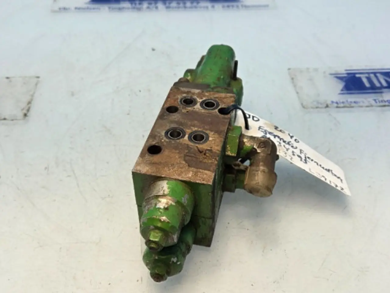 Billede 11 - John Deere 2040 Hydraulikventil AL34595