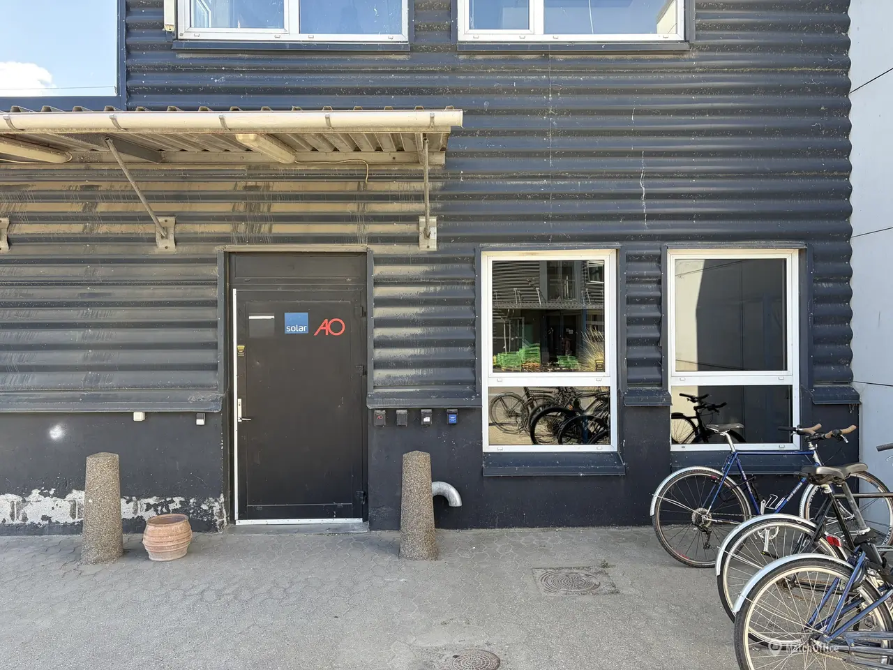 Billede 6 - Højloftet telthal med tilhørende kontor