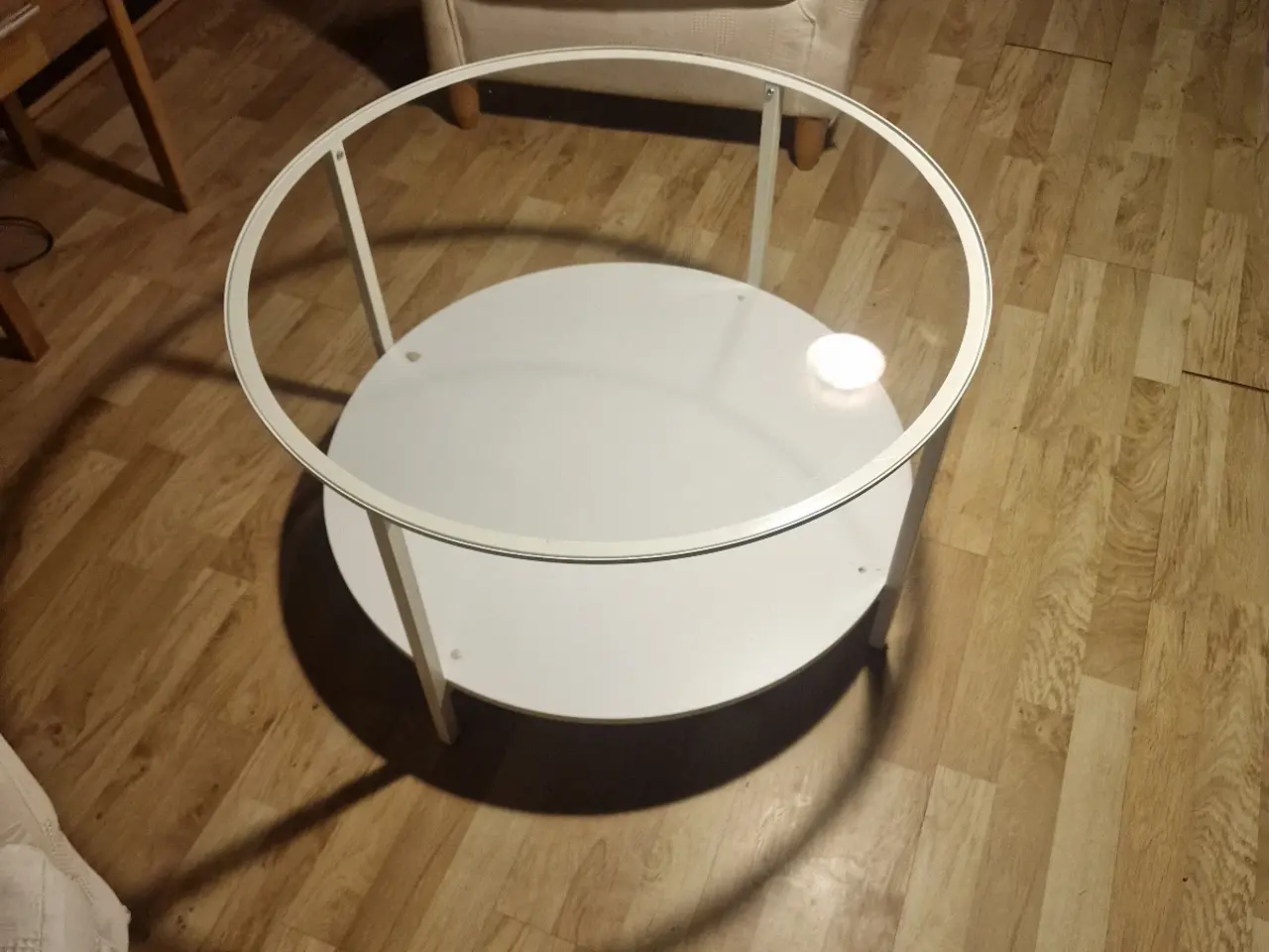 Billede 1 - Rundt sofabord med glasplade
