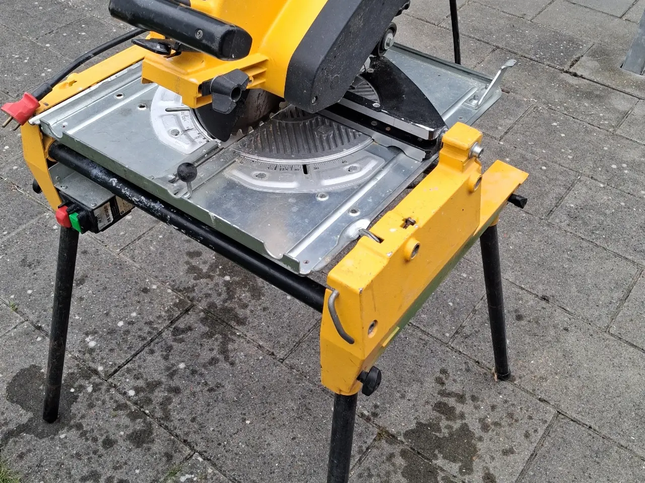Billede 2 - Dewalt Kap geringssav