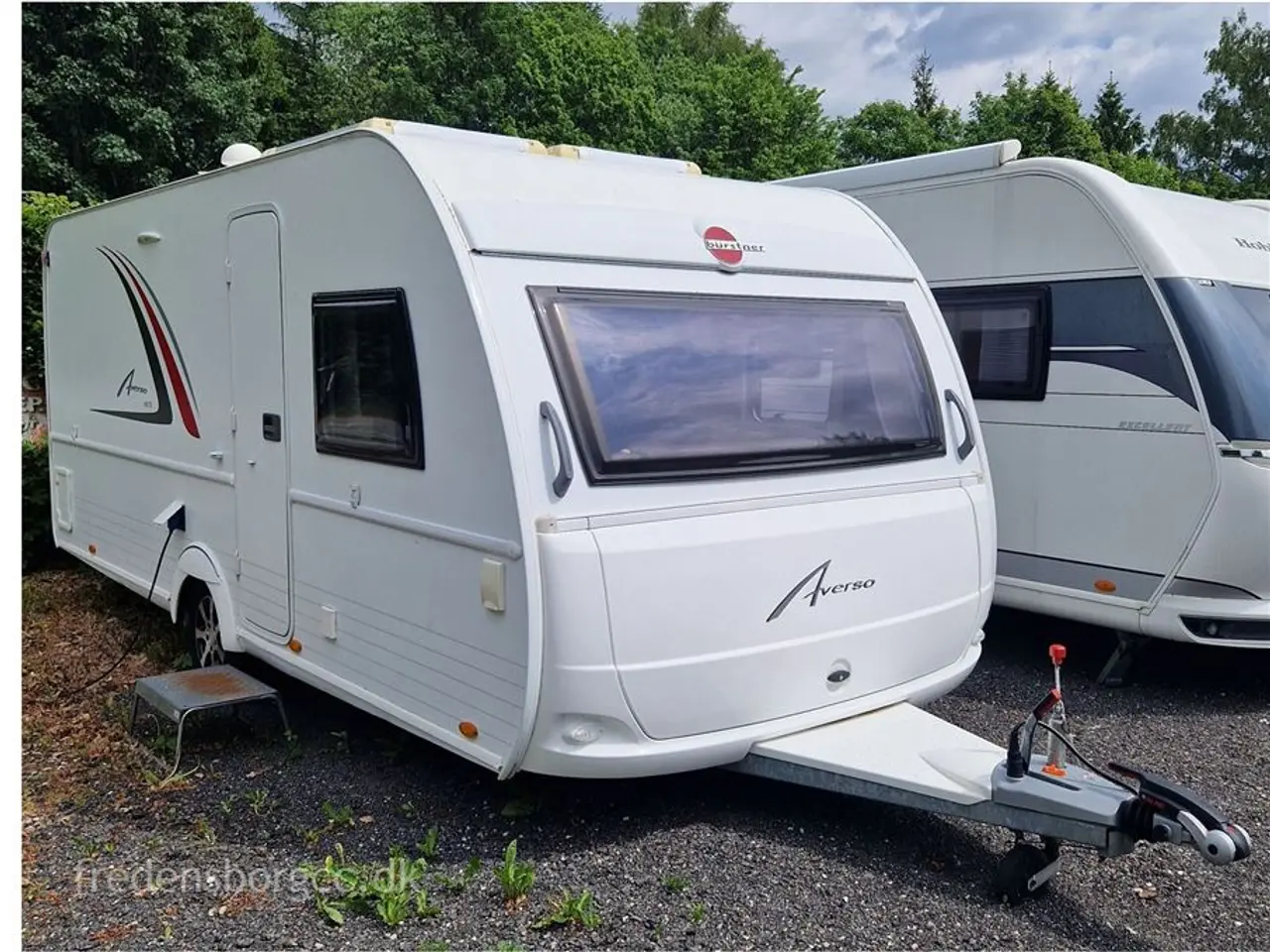 Billede 5 - 2015 - Bürstner Averso Fifty 465 TS   Velholdt vogn kun 1 ejer.  Med meget udstyr.