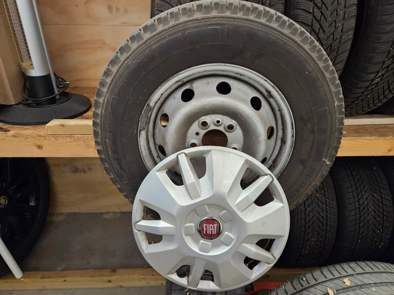 Billede 1 - Michelin M+S 215/70-15