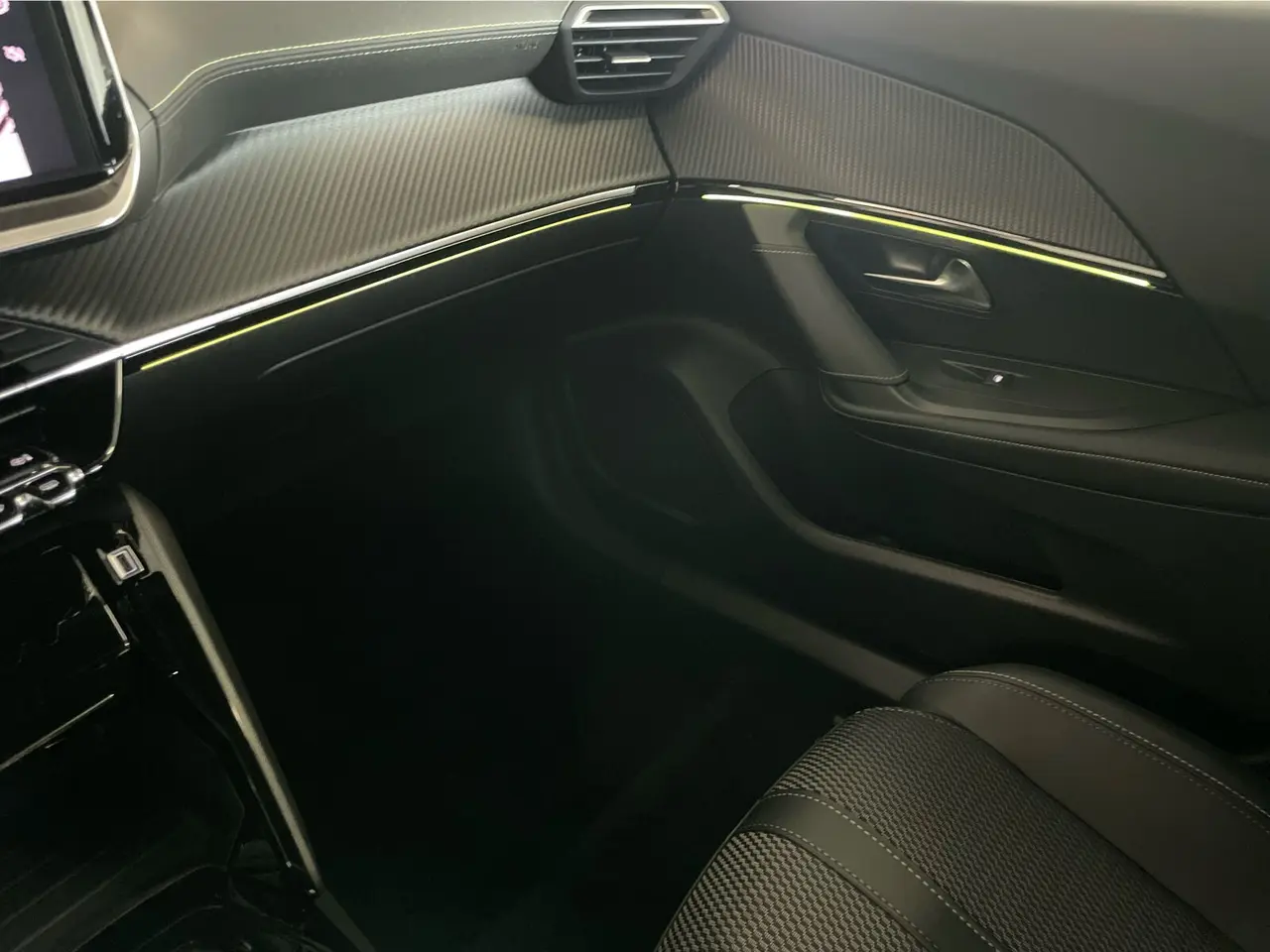 Billede 13 - Peugeot e-2008 54 GT