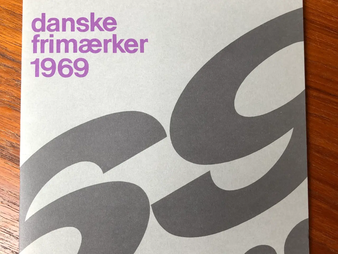 Billede 1 - Frimærke årsmappe DK 1969