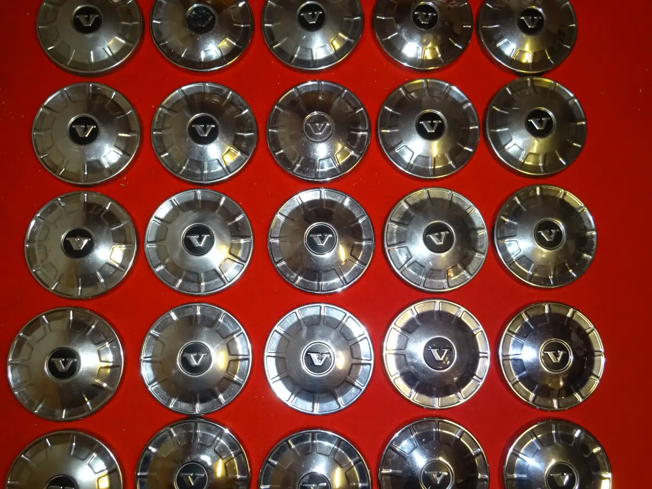 Billede 4 - Volvo 142,144,145,164 orig stålfælge 15"
