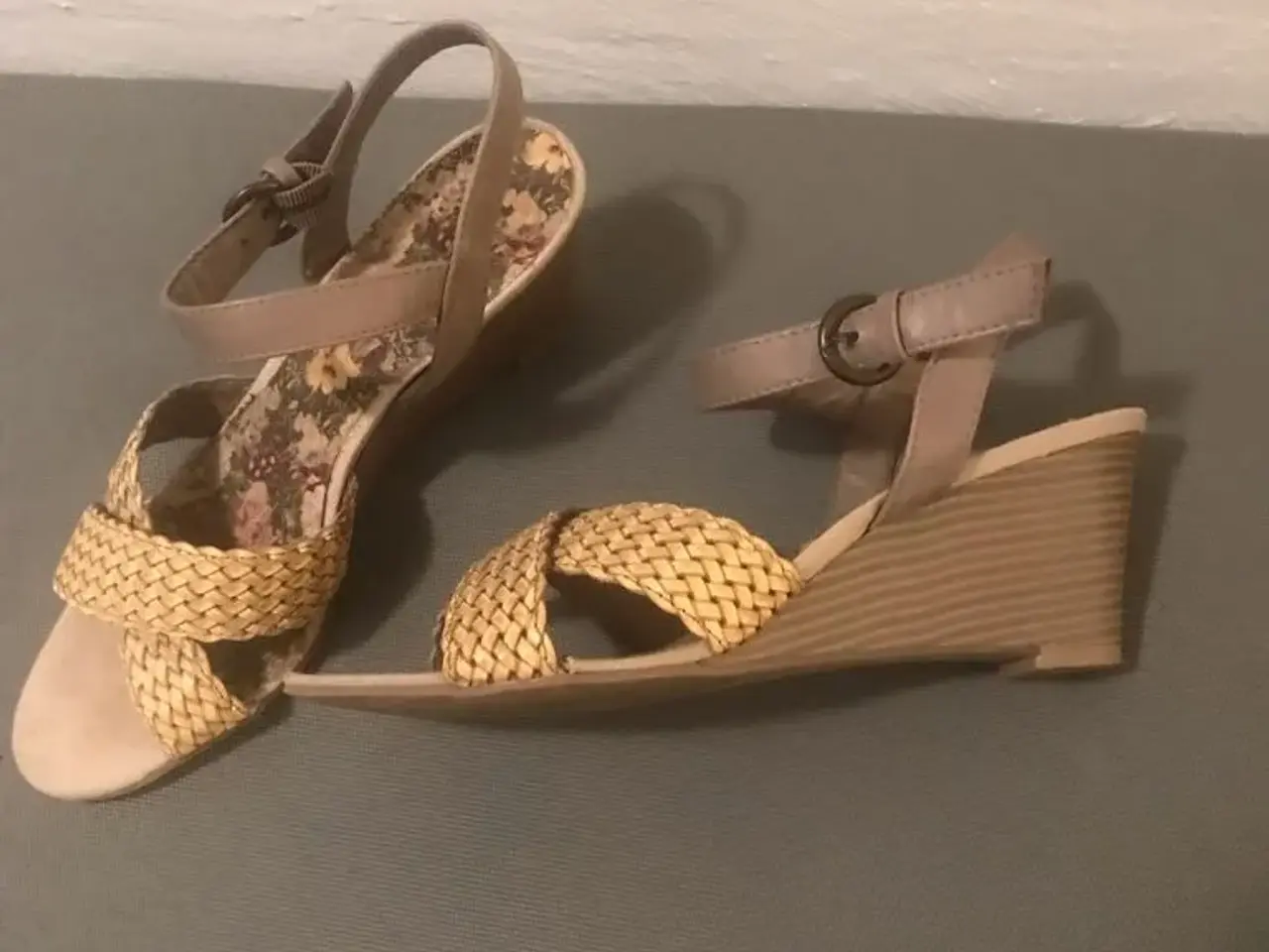 Billede 2 - Søde sandaler m/ kinahæl
