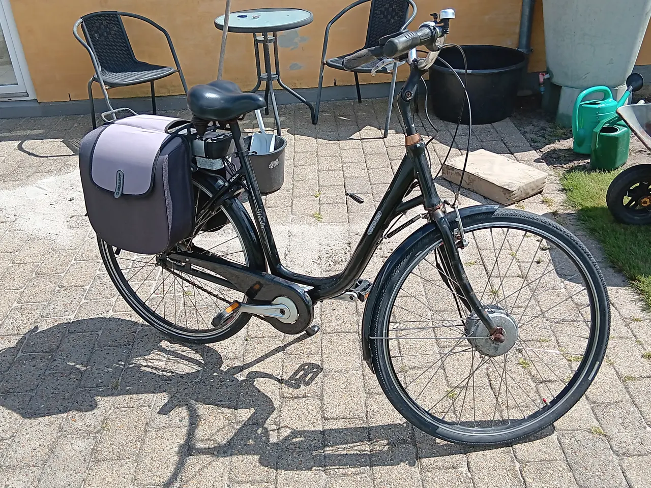 Billede 1 - Elcykel sælges for min søster.