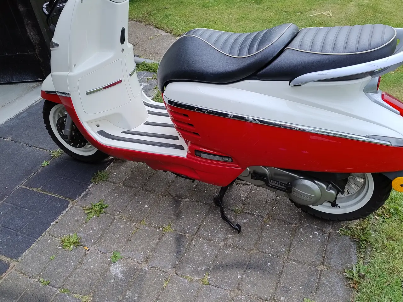 Billede 4 - 45 scooter mrk peugot django årg 2016