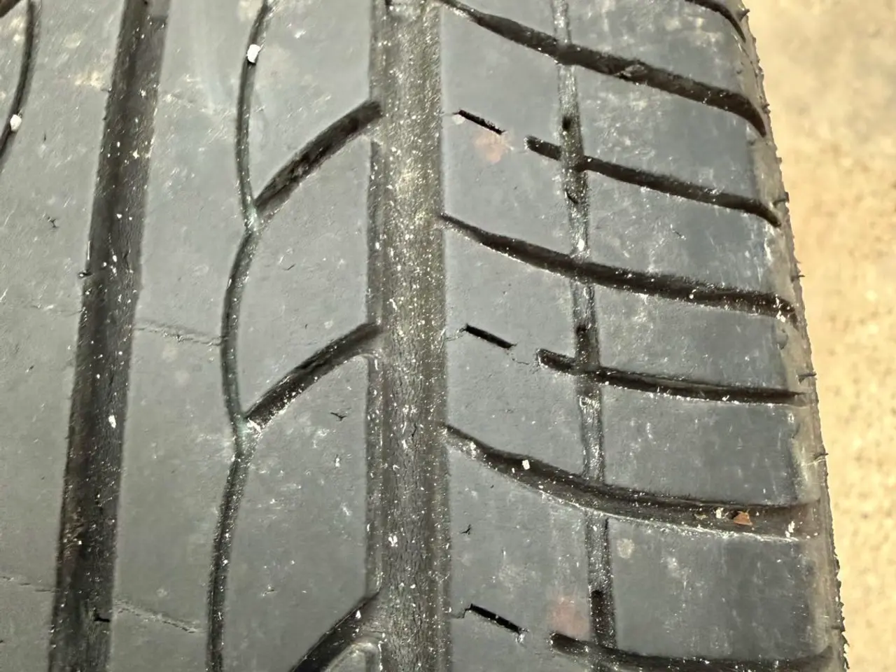 Billede 3 - 4 sommerdæk 175/65-14 Bridgestone