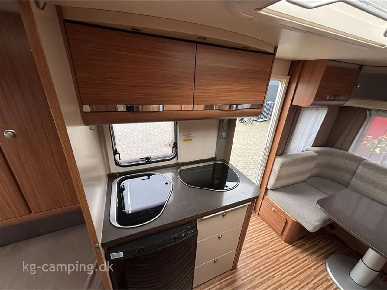 Billede 10 - 2012 - Adria Adora 472 LU XL Lille let og velholdt enkeltsengsvogn. Kan nedvejes til 1300 KG