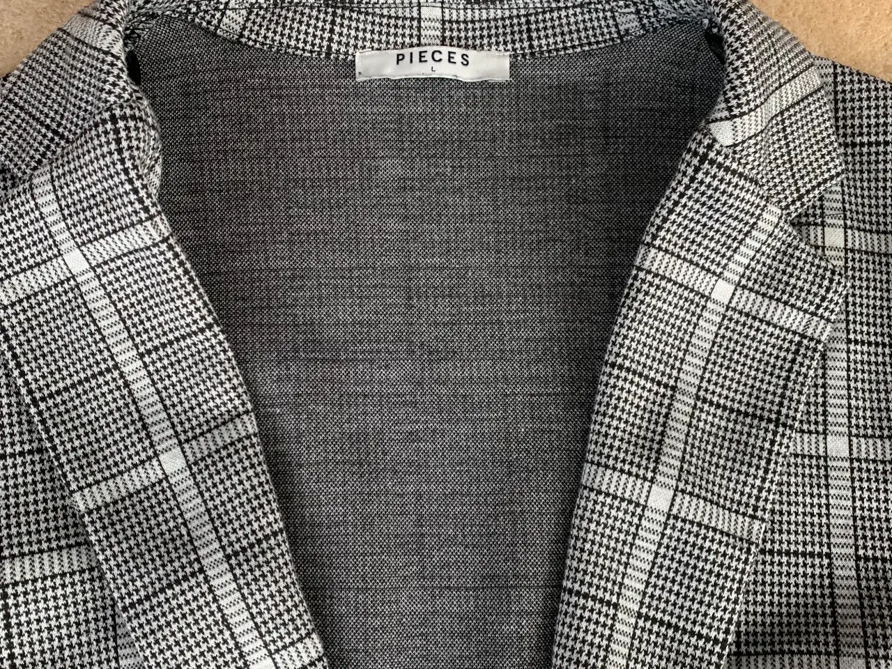 Billede 3 - Pieces jakke cardigan str.L