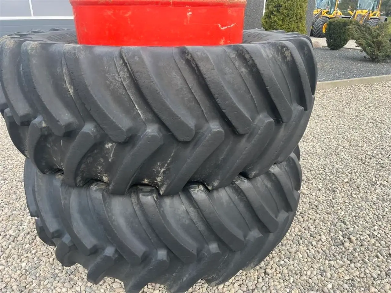 Billede 2 - Alliance 650/65R38 Røde med ring og 8 låse