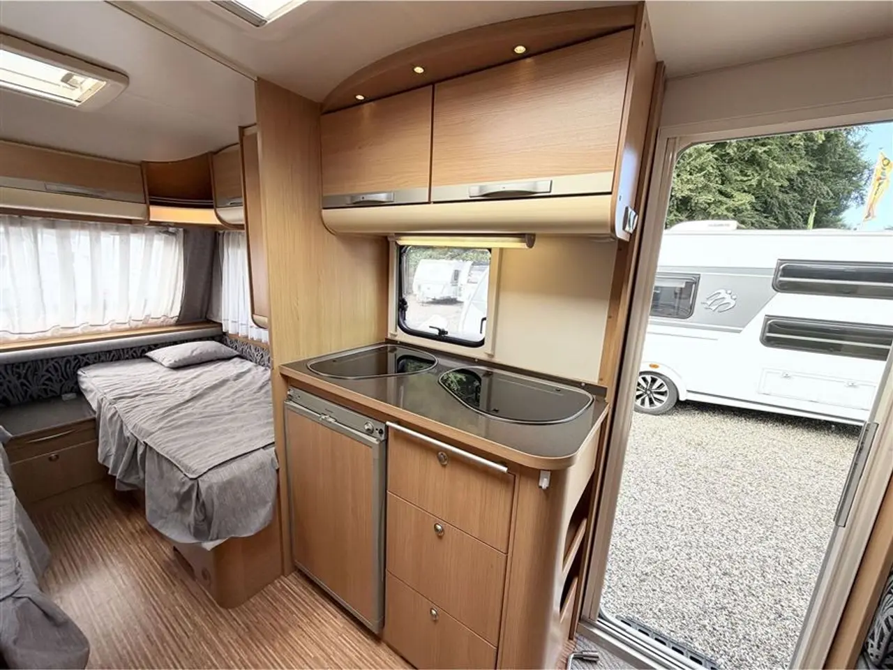Billede 11 - 2010 - Adria Adora 472 LU Enkeltsenge-Lamel-Gulvtemp.-Mover-Telt