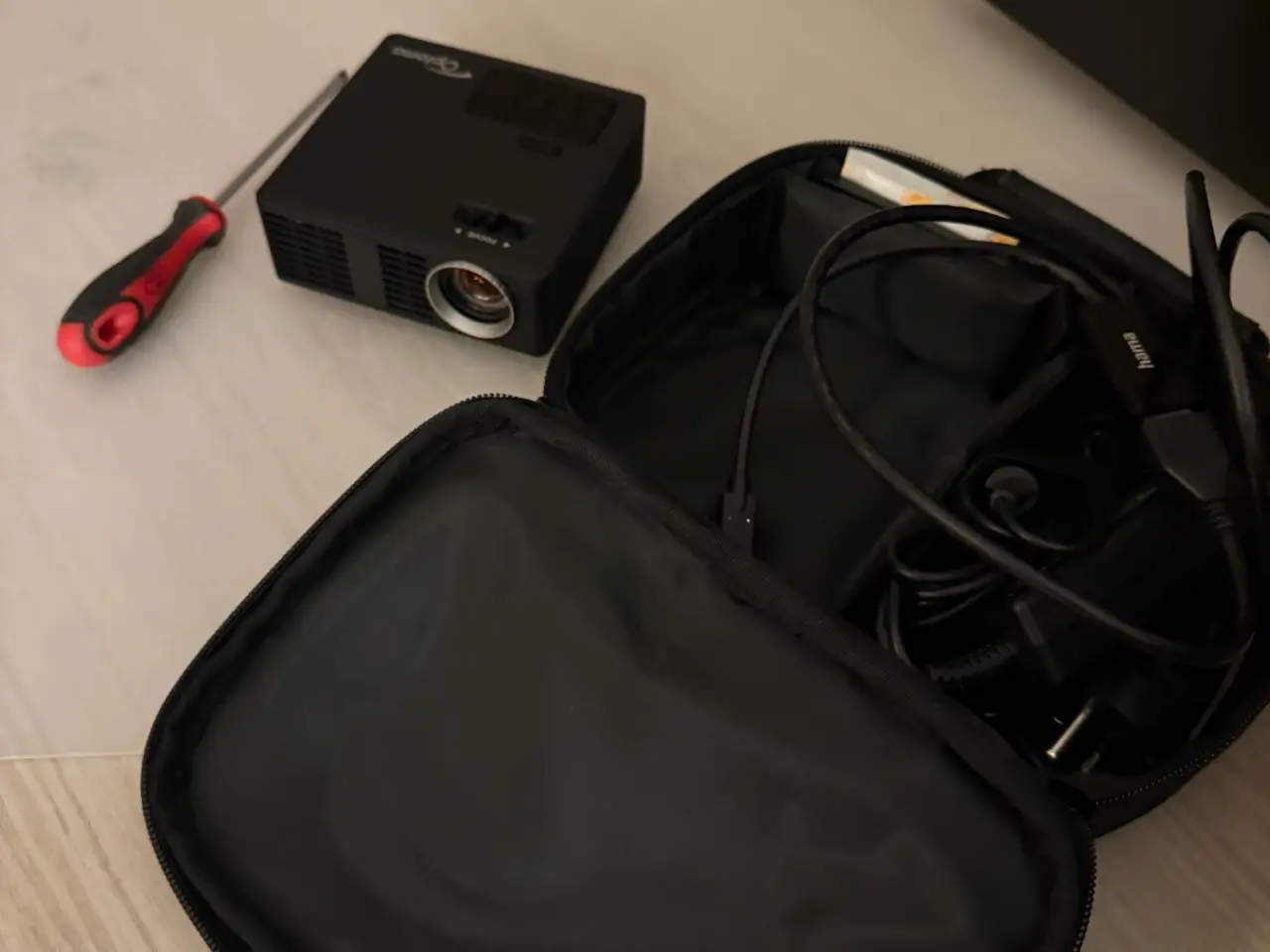 Billede 2 - Optoma mini projekter - ikke brugt. Nypris 5000