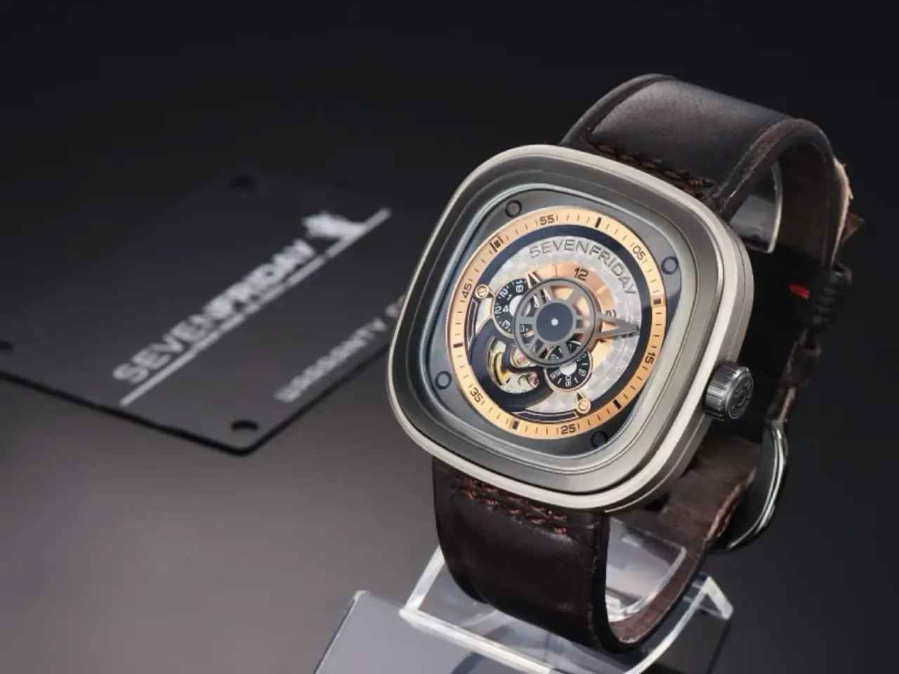 Billede 1 - Sevenfriday
