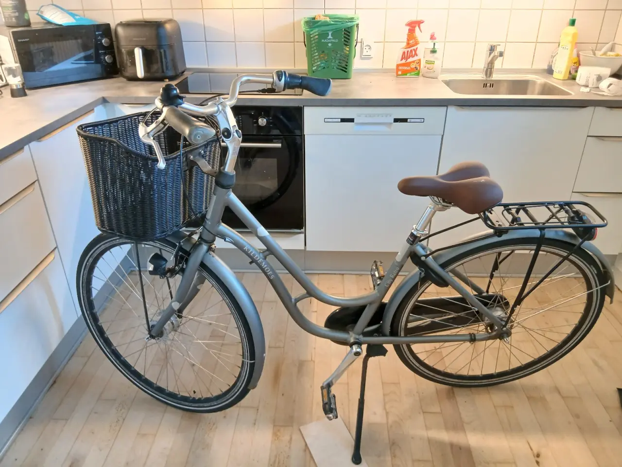 Billede 3 - Kildemos damecykel passer til 160-170 cm.
