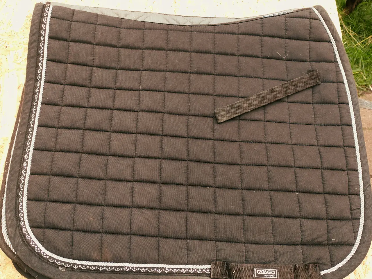 Billede 2 - Sort sadelunderlag,17"