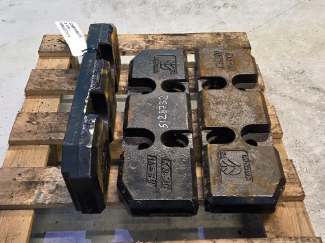 Billede 6 - New Holland 3435 Frontvægt 5128732 3Stk