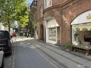 GODT BELIGGENDE LEJEMÅL I STUEPLAN PÅ 39 M2