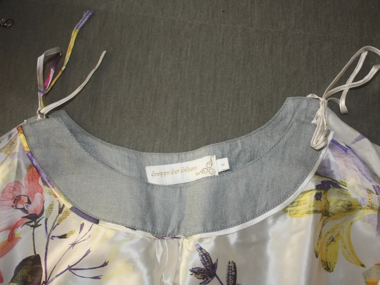 Billede 6 - Drappa Dot Deluxe silke bluse str. S