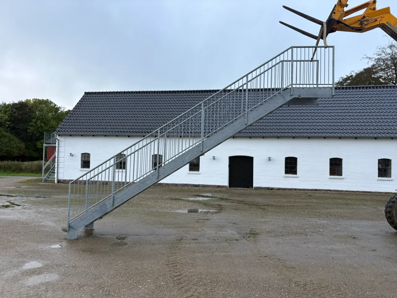 Billede 6 - Galvaniseret trappe med repos