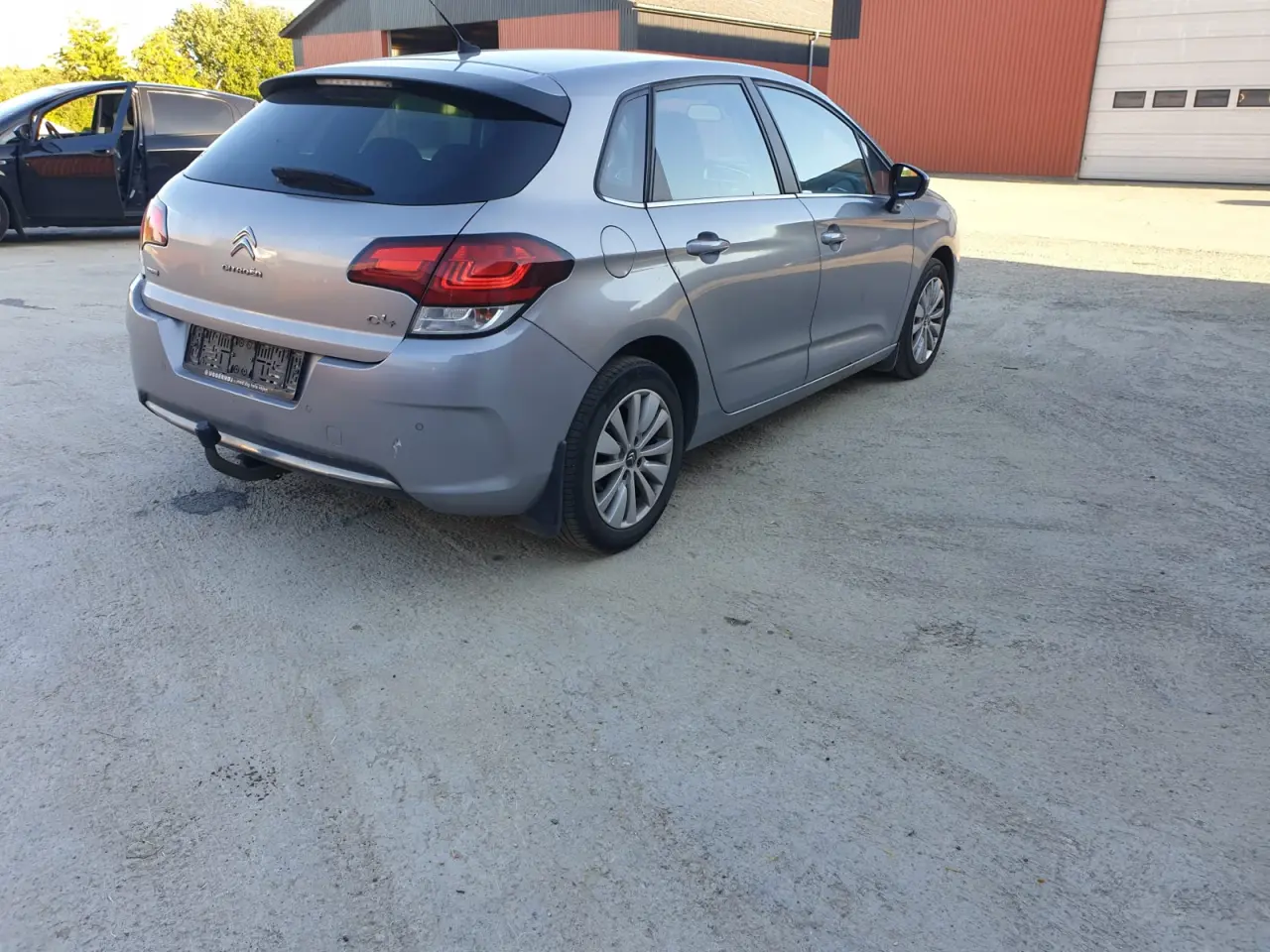 Billede 2 - CITROËN C4 2016 1,6 4-dørs m. bagklap Grøn ejerafg