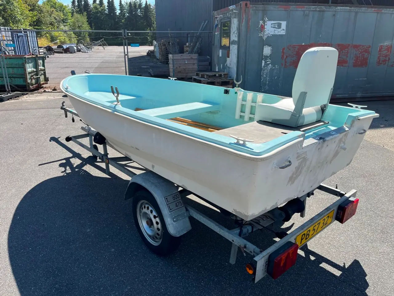 Billede 5 - 12-fods glasfiberjolle med Variant 501 bådtrailer
