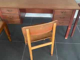 Teaktræ skrivebord