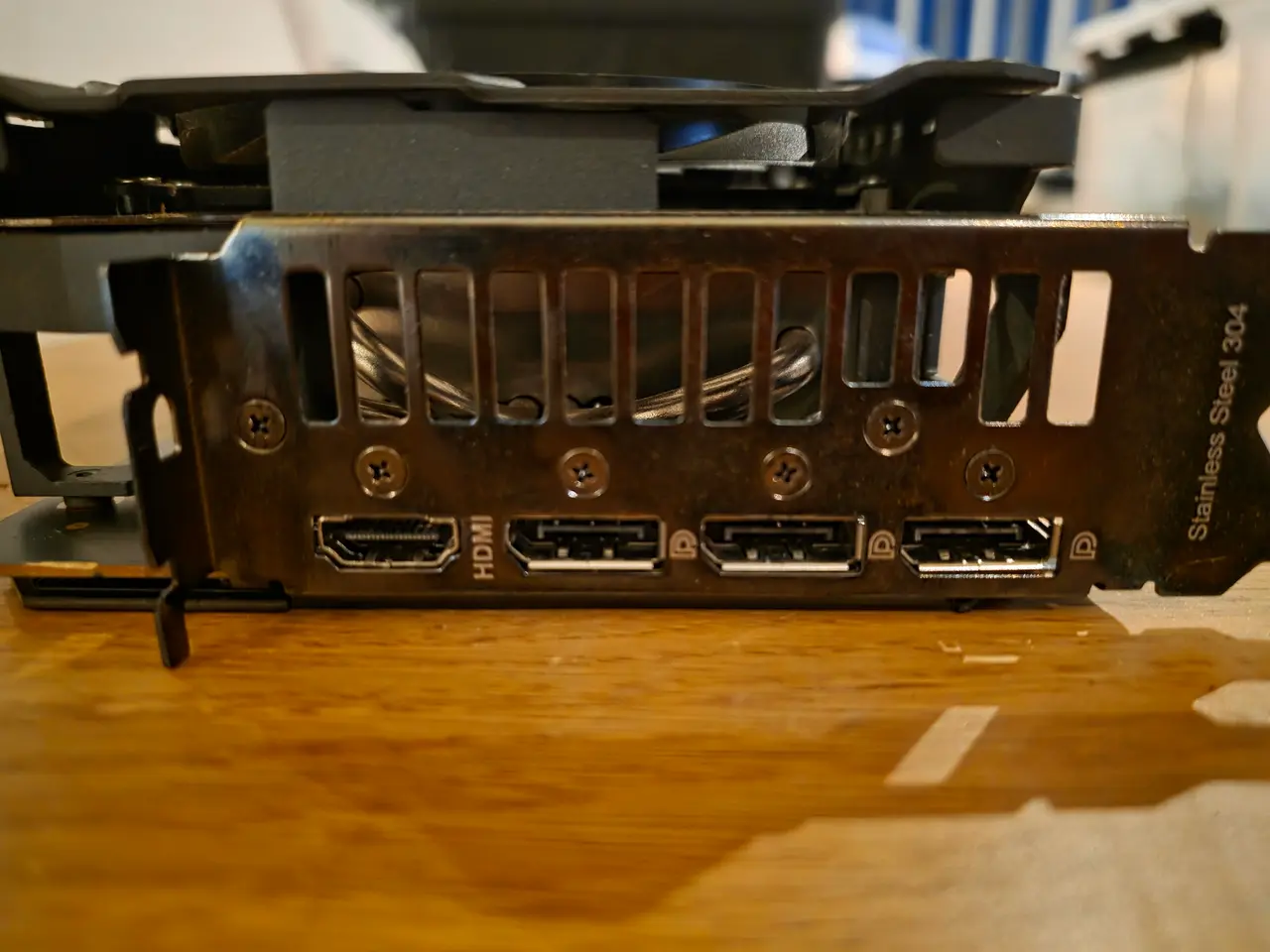 Billede 4 - ASUS TUF Gaming Radeon RX 6950 XT OC Edition