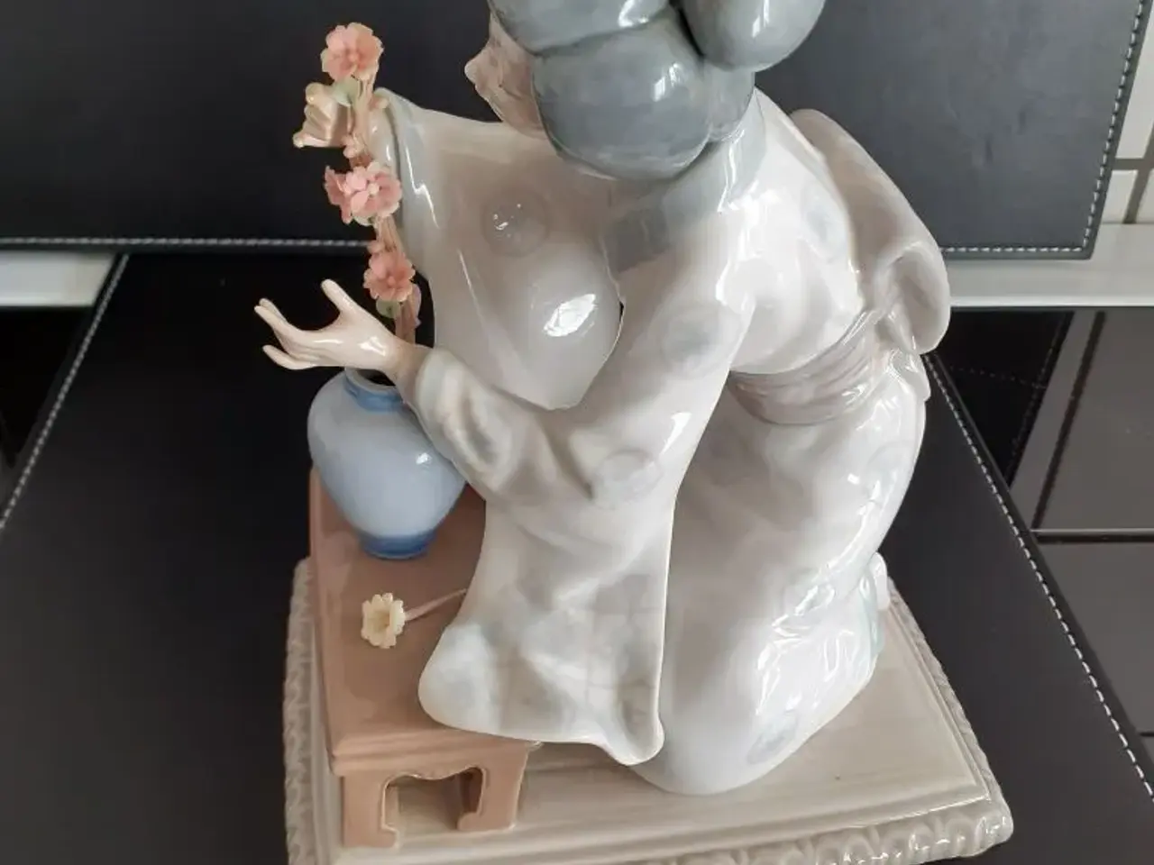 Billede 3 - Lladro "Daisa" figur.