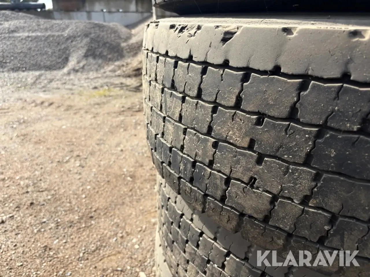 Billede 11 - Dæk Bridgestone M729 315/70R22,5 træk 4 styk