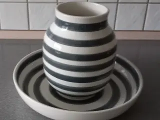 Stor Kæhler vase og fad. Som ny.