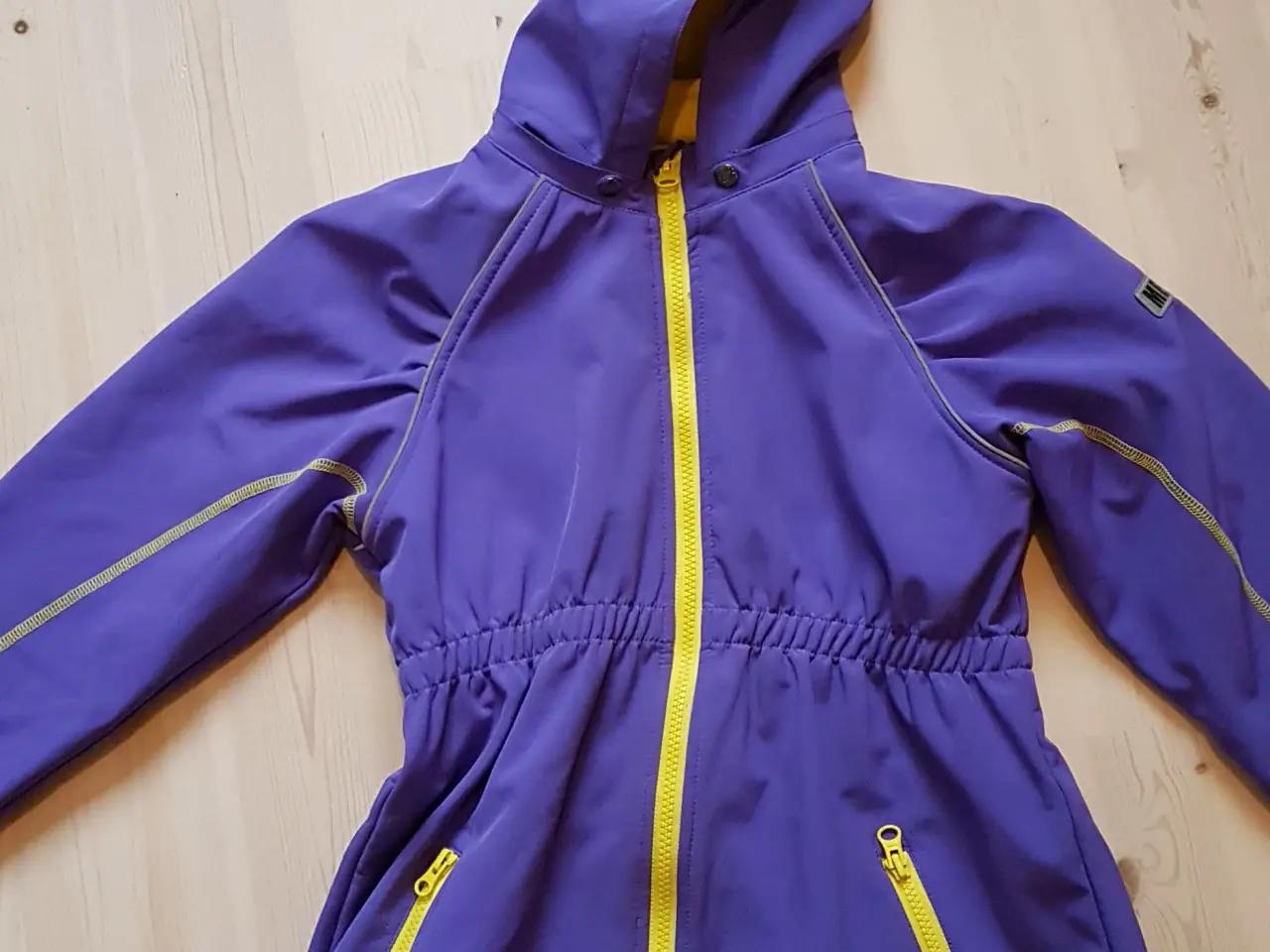Billede 1 - Flot softshell jakke