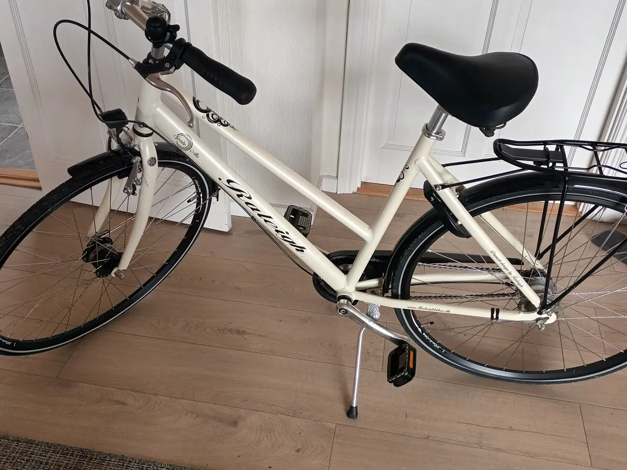 Billede 3 - MEGET VELHOLDT DAME CYKEL