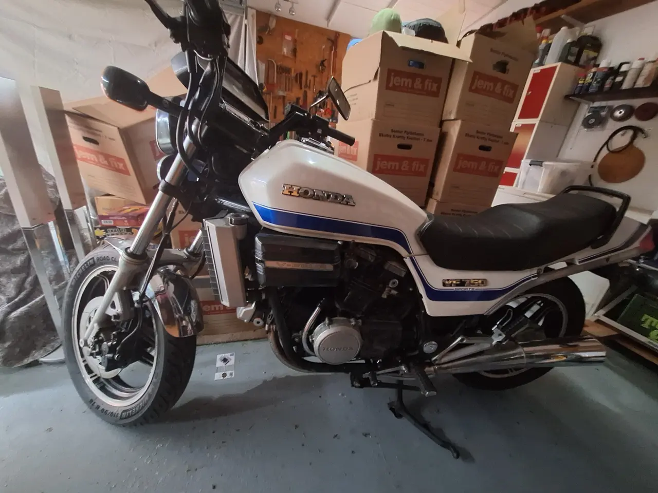 Billede 3 - Honda VF750 Sports.