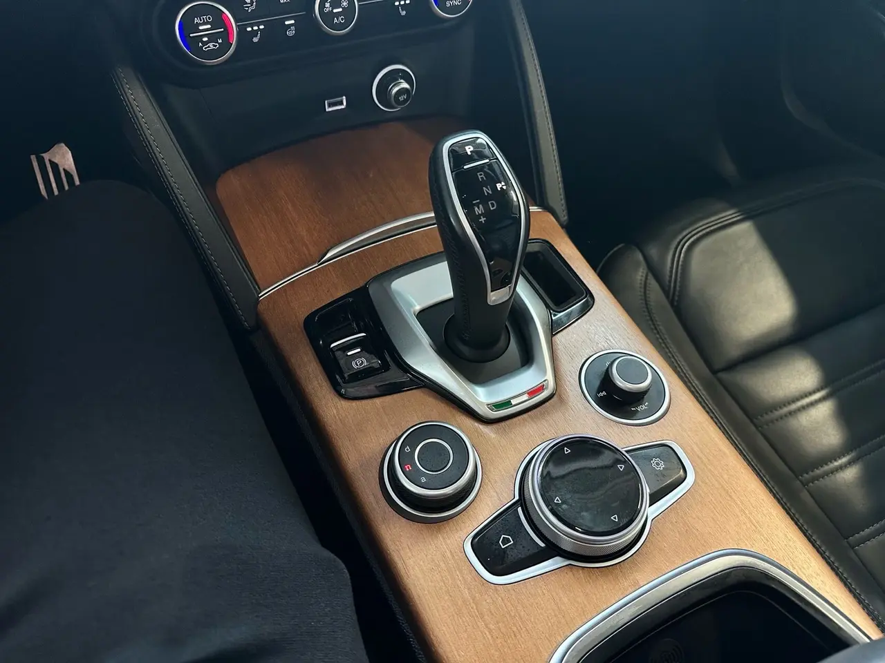 Billede 23 - Alfa Romeo Stelvio 2,0 TB Veloce Q4 280HK 5d 8g Aut.