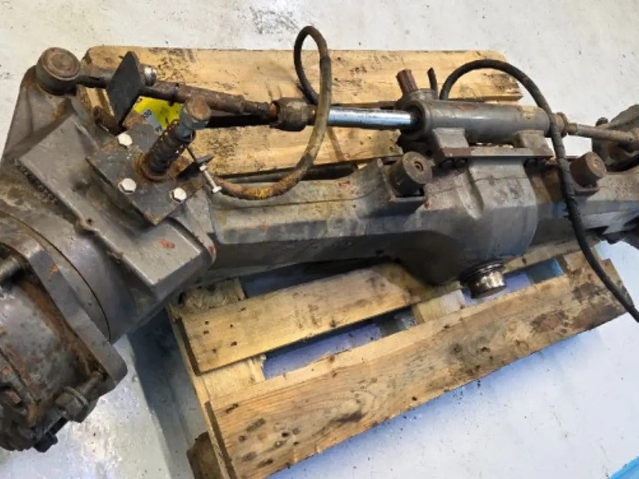 Billede 9 - Massey Ferguson 3085 Foraksel 3429105M91