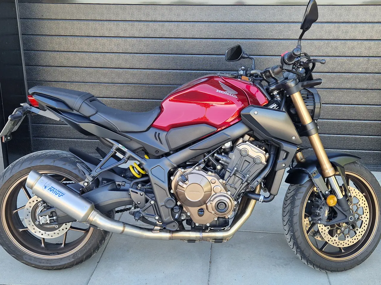Billede 1 - Honda CB650R *Lav KM*