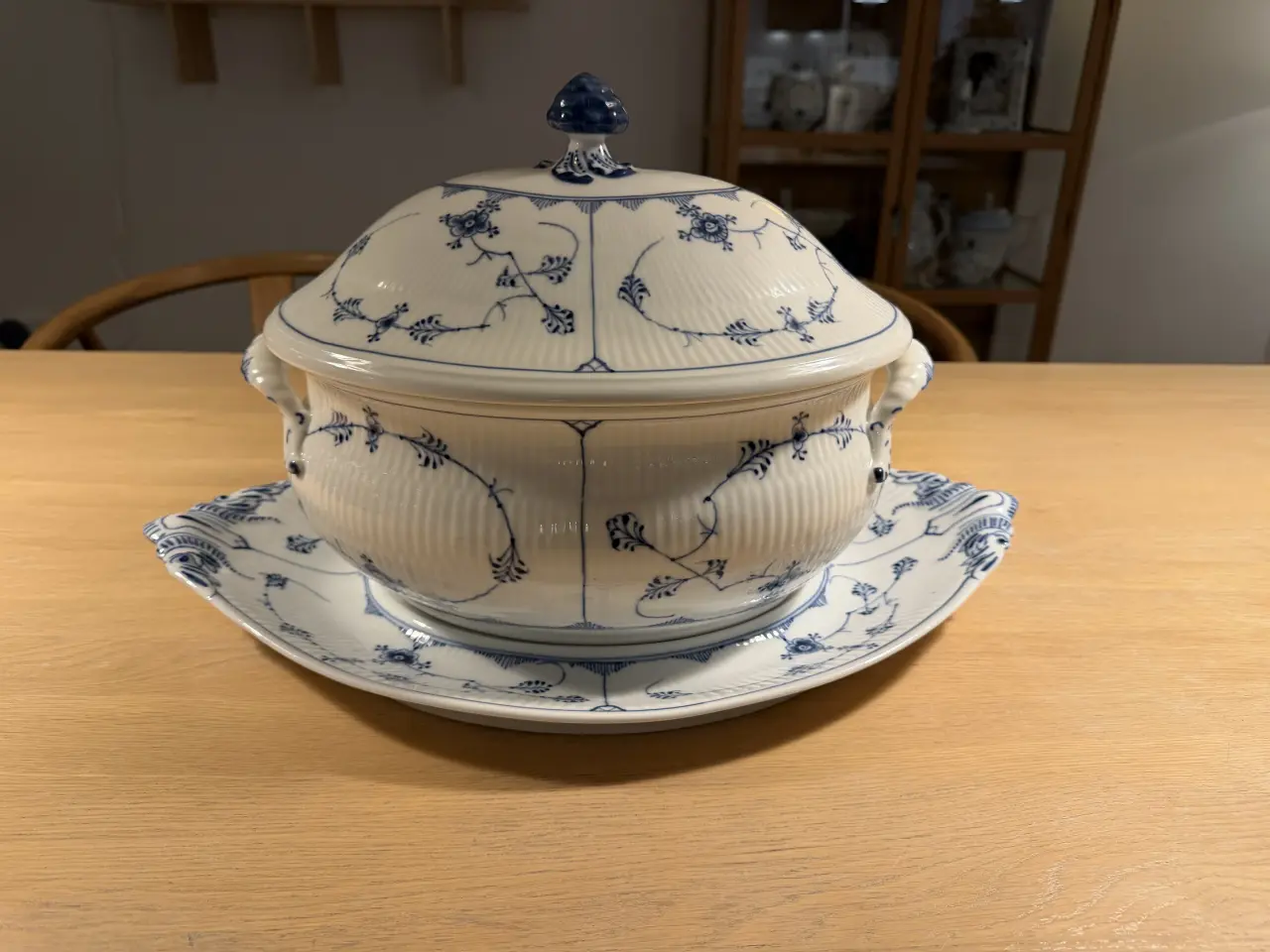 Billede 1 - Royal Copenhagen musselmalet terrin