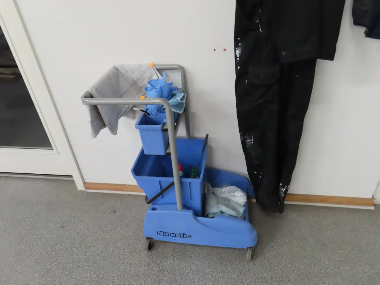 Billede 2 - Rengøringsvogn NUMATIC