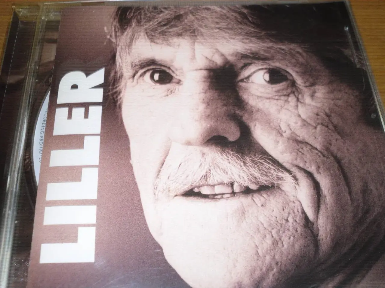 Billede 1 - LILLER. Spillerum. CD.