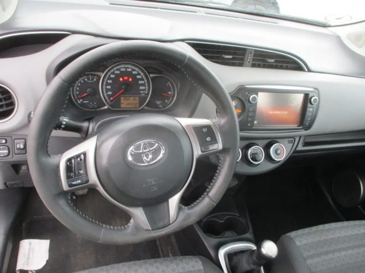 Billede 10 - Toyota Yaris 1,0 VVT-i T1 Style