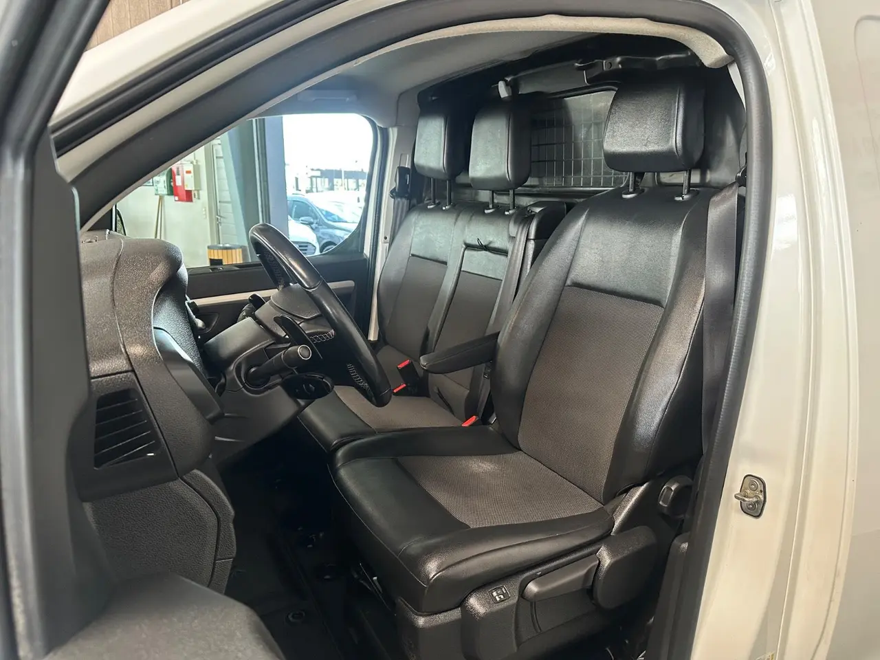 Billede 5 - Peugeot Expert 2,0 BlueHDi 177 L3 Ultimate EAT8 Van