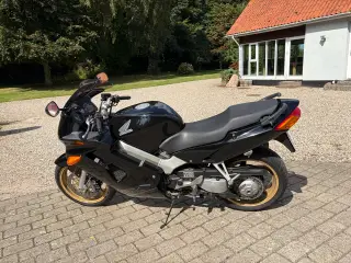 Honda VFR 800 m kun 46000 km