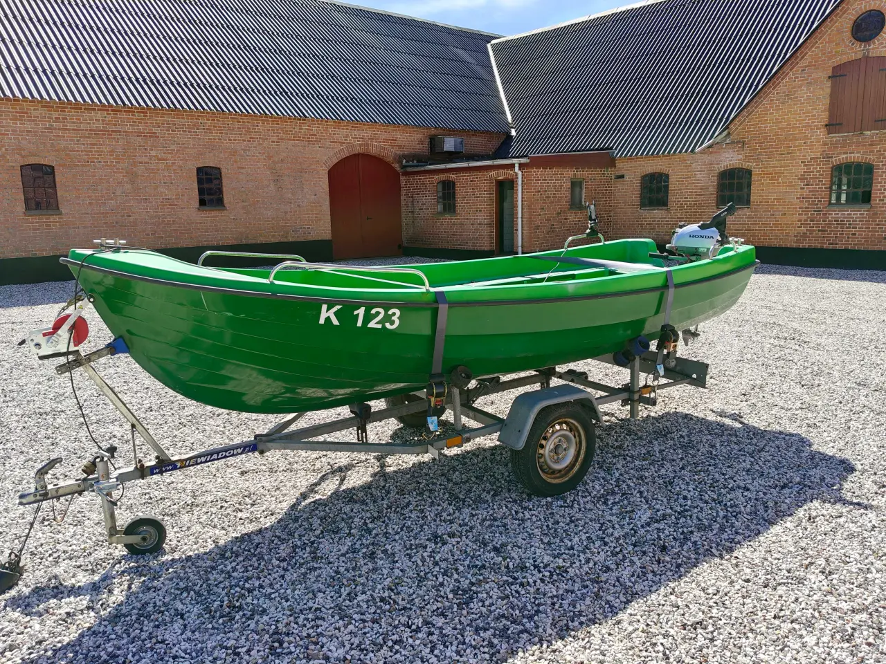 Billede 2 - Båd og bådtrailer 