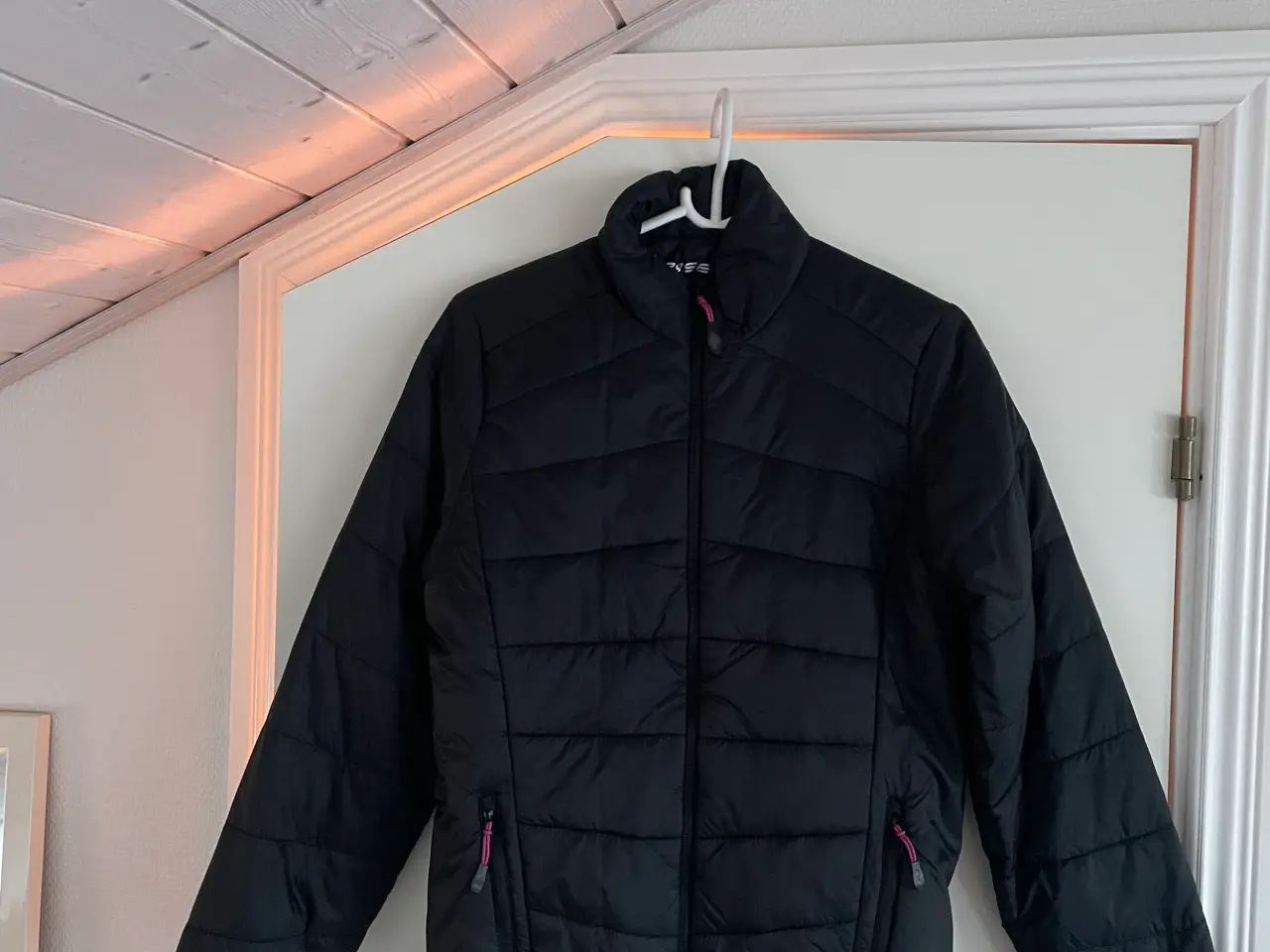 Billede 1 - Basecamp jakke med primaloft fyld