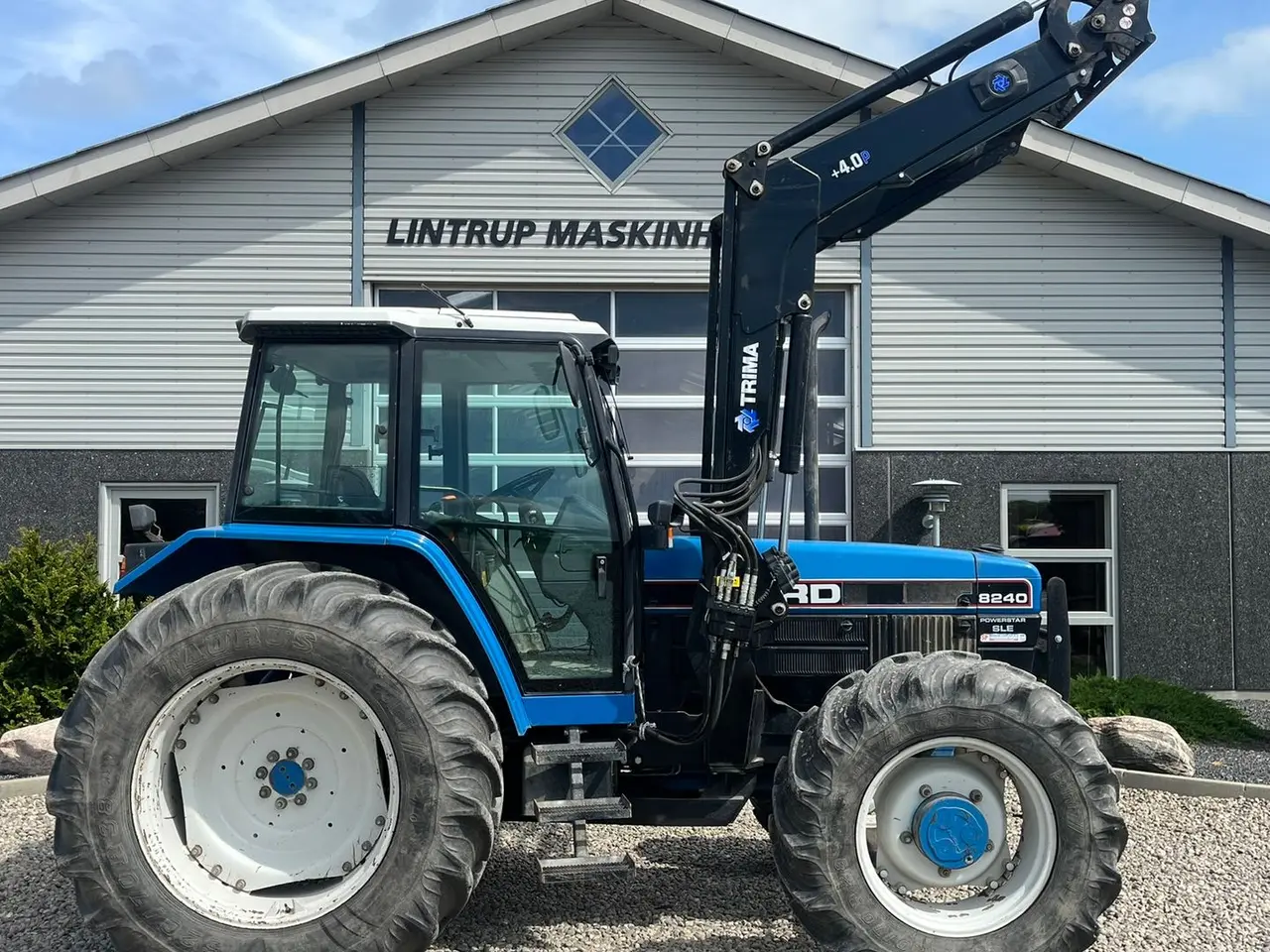 Billede 7 - New Holland 8240 SLE med frontlæsser