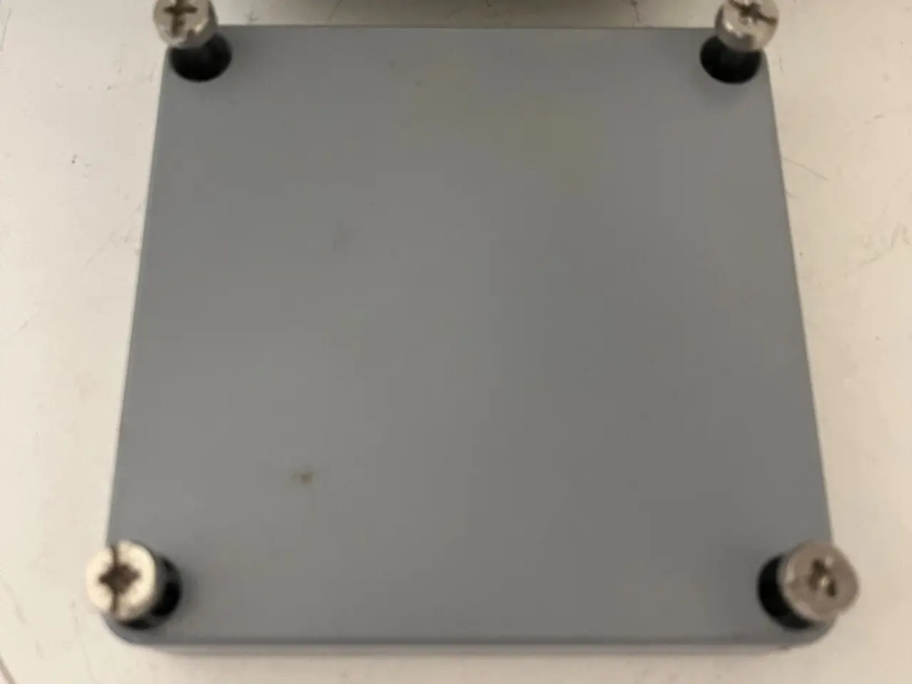 Billede 2 - Metal Electrical Junction Box w/ DIN Rail Terminal