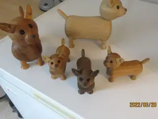 Fransk Bulldog med hvalpe, af træ.