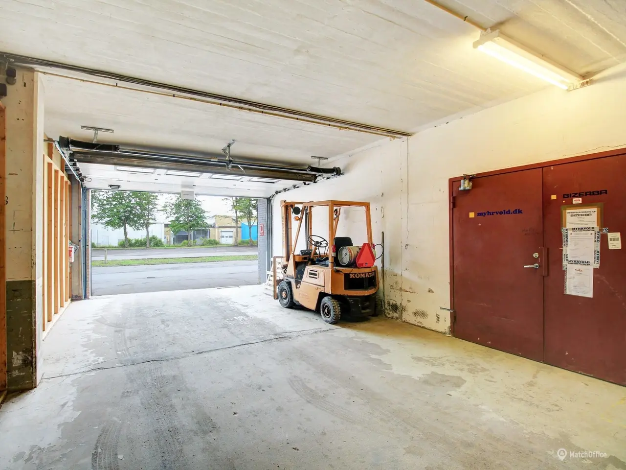 Billede 2 - Lager til leje i Skovlunde | 228 m² med port tæt på København